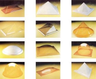 Color ULTRAVIOLETA del claro de la capa de la bóveda del policarbonato del tragaluz de la forma plástica de la pirámide